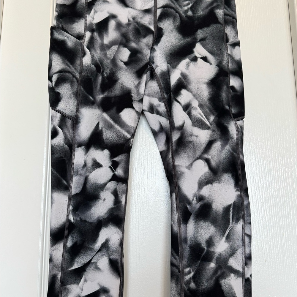 Lululemon Speed Up Crop Leggings